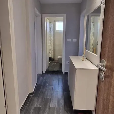 Nice Apartment *